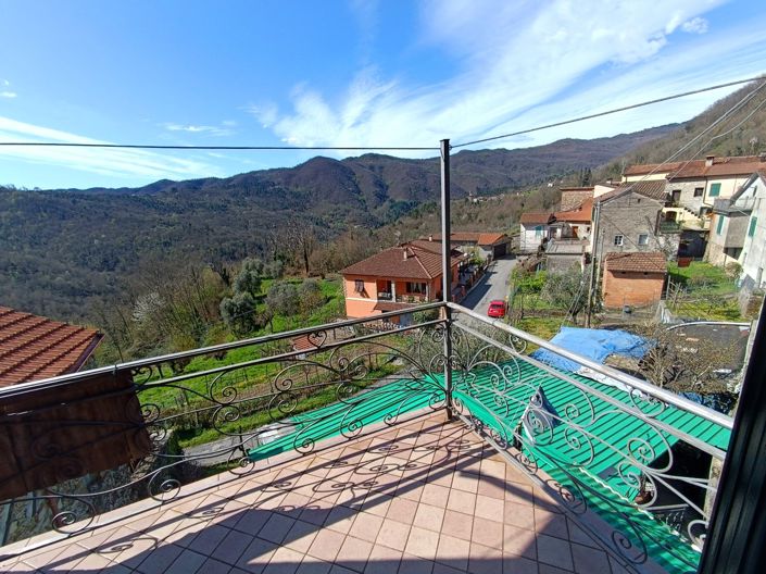 Image No.10-2 Bed House for sale