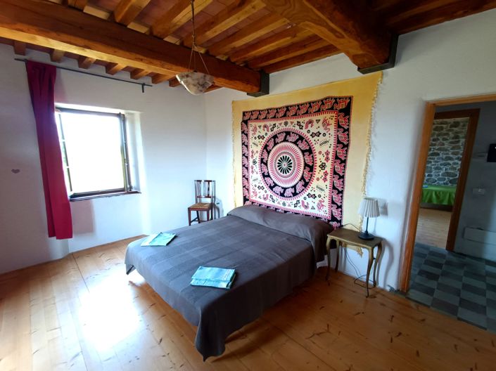 Image No.23-10 Bed House for sale