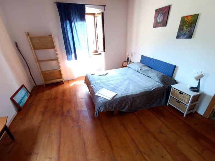 Image No.24-10 Bed House for sale