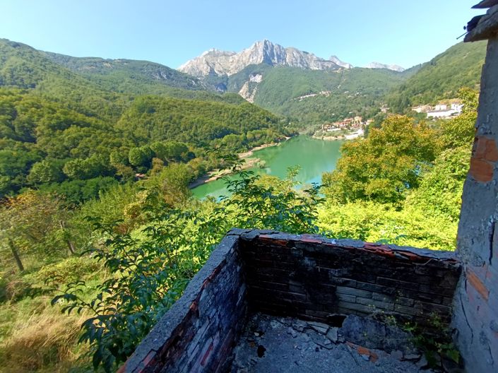 Image No.12-4 Bed House for sale