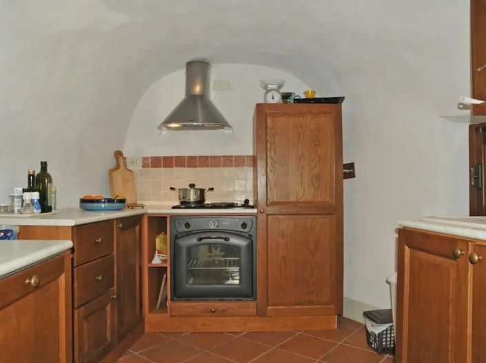 Image No.23-Maison de campagne de 6 chambres à vendre à Villafranca in Lunigiana