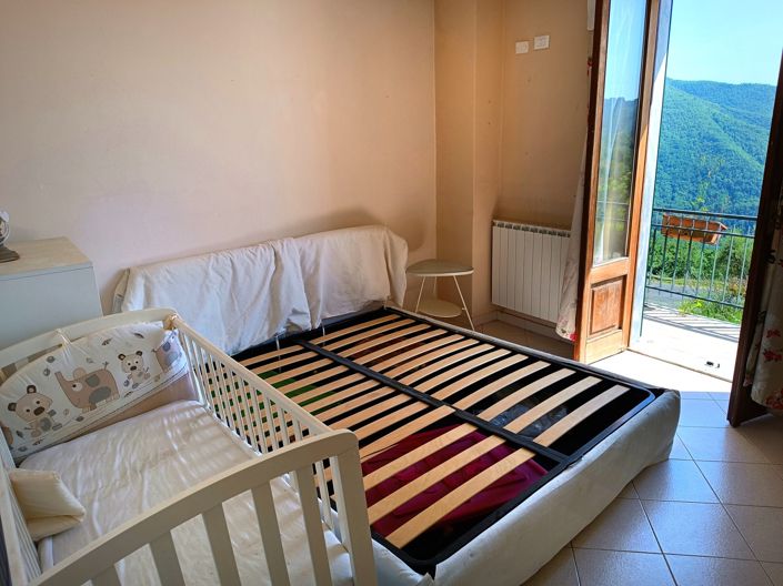 Image No.10-2 Bed House for sale