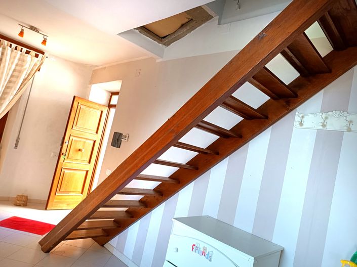 Image No.13-2 Bed House for sale