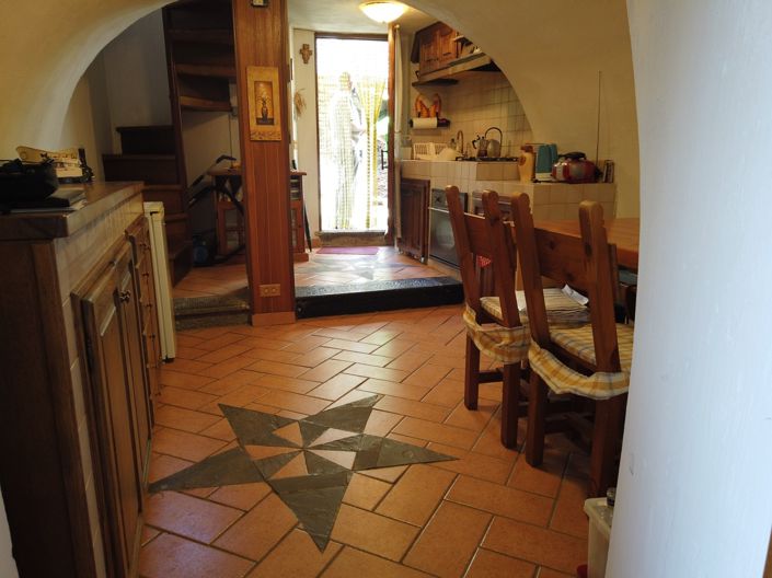 Image No.10-1 Bed House for sale