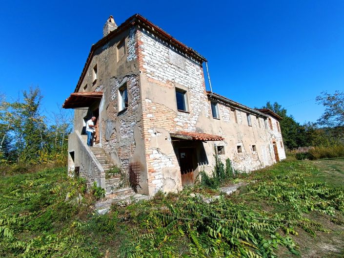 Image No.6-18 Bed Country House for sale