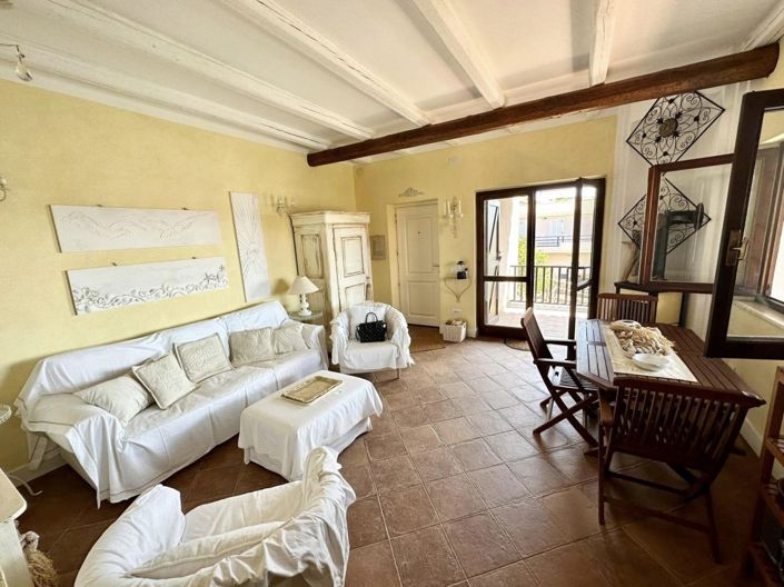 Image No.22-3 Bed Apartment for sale