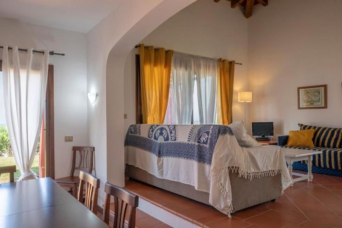 Image No.11-3 Bed House for sale