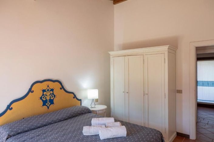 Image No.19-3 Bed House for sale