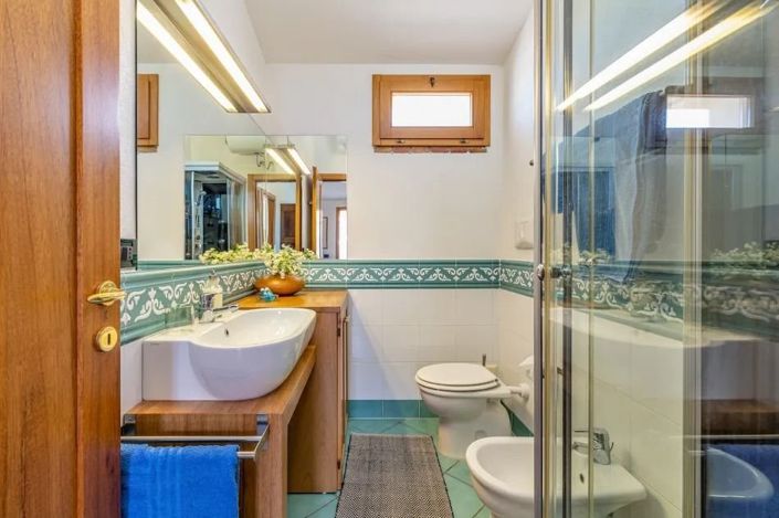 Image No.26-Maison de 10 chambres à vendre à San Teodoro