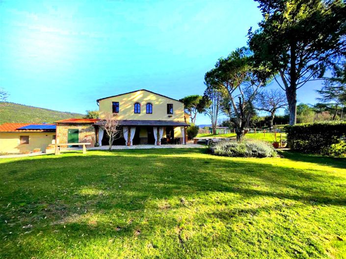 Image No.13-10 Bed House for sale