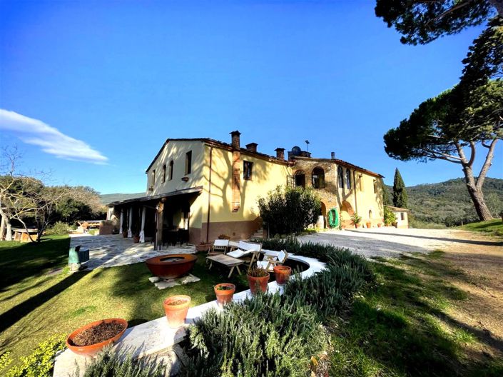 Image No.14-10 Bed House for sale