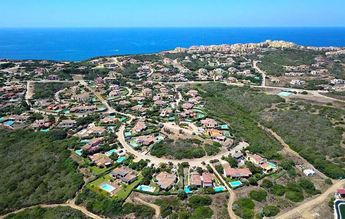 Image No.3-4 Bed House for sale