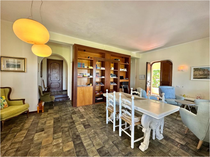 Image No.24-Maison de 4 chambres à vendre à Nuoro