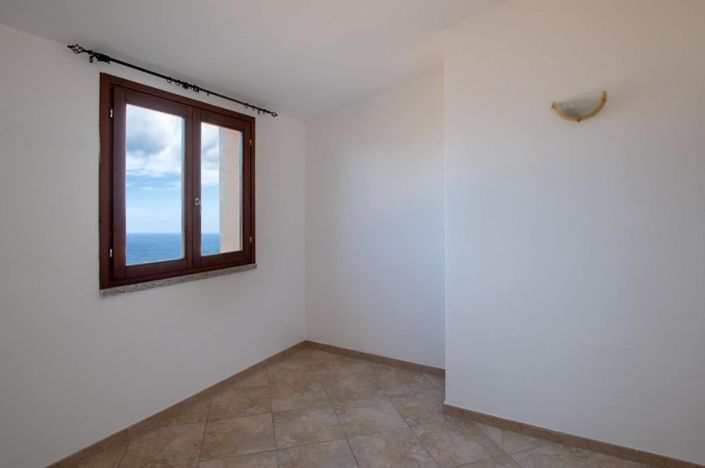 Image No.20-3 Bed House for sale