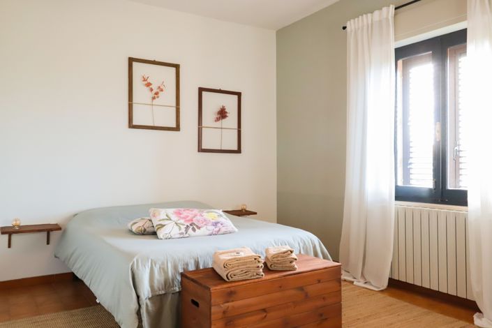 Image No.16-5 Bed House for sale