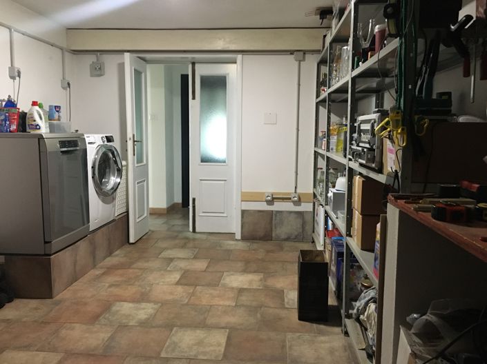 Image No.24-5 Bed House for sale