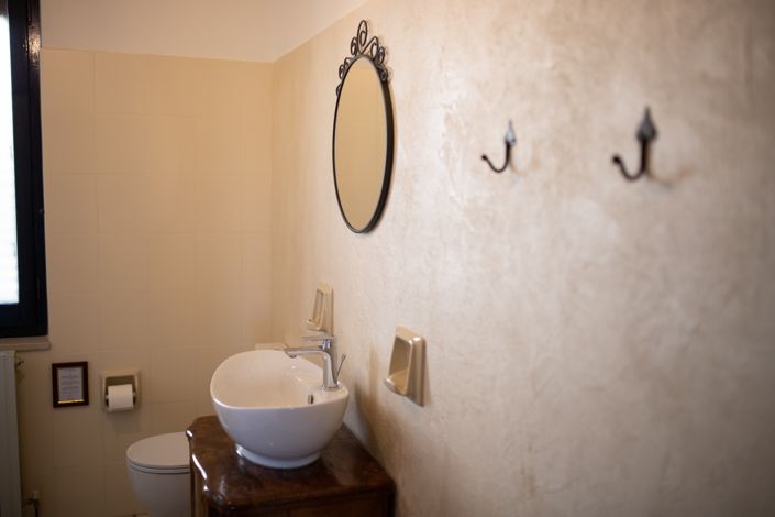 Image No.28-5 Bed House for sale