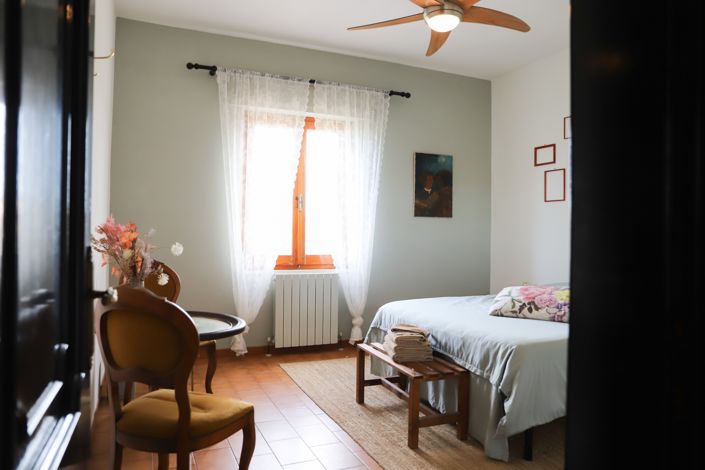 Image No.30-5 Bed House for sale