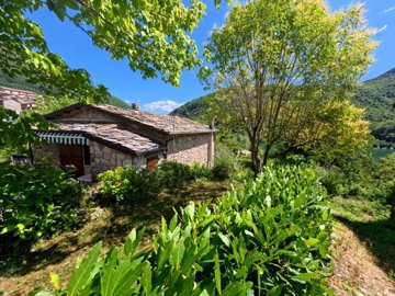 vendita-propriet-semi-indipendente-lucca-rif-