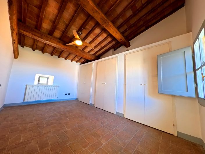 Image No.21-2 Bed House for sale