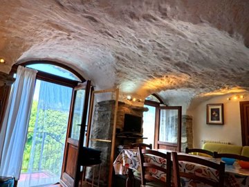 vendita-casa-di-paese-massa-carrara-rif-lun-1