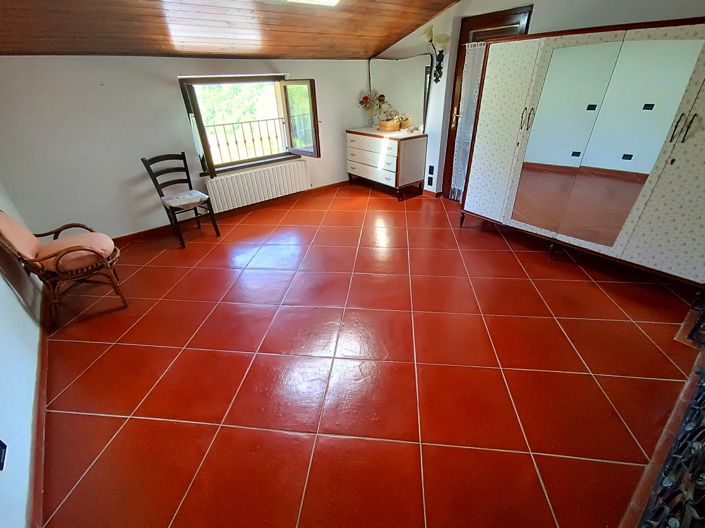 Image No.27-Maison de 4 chambres à vendre à Minucciano