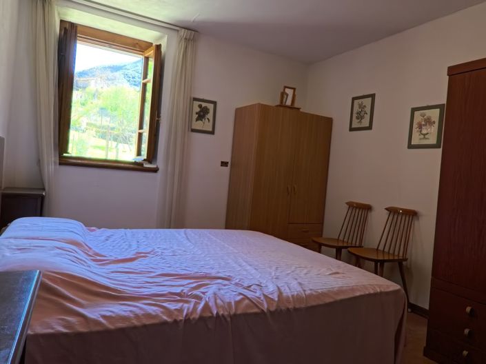 Image No.23-2 Bed House for sale