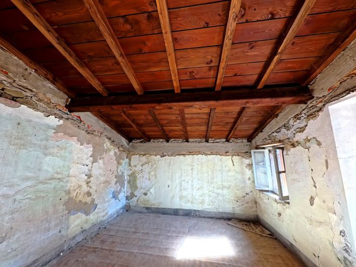 Image No.24-4 Bed Country House for sale