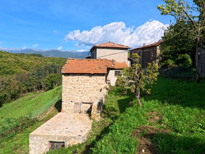 Image No.26-4 Bed Country House for sale