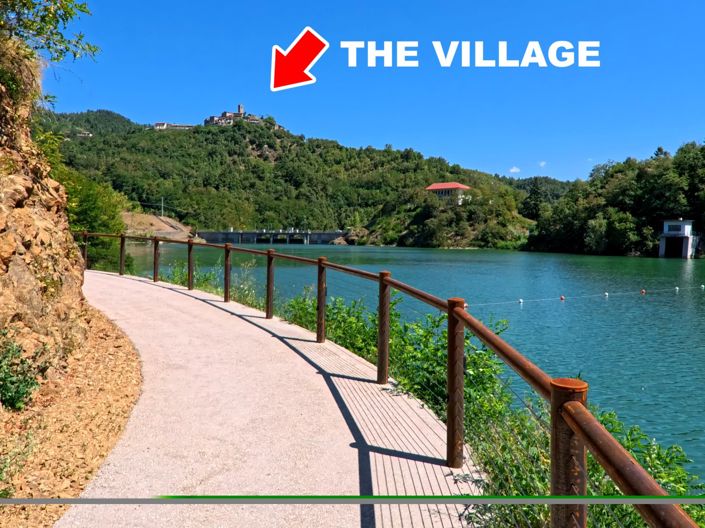 Image No.3-Maison de campagne de 4 chambres à vendre à Minucciano