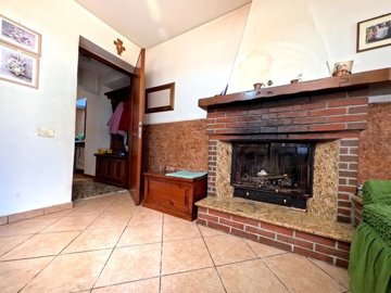 vendita-propriet-semi-indipendente-lucca-rif-