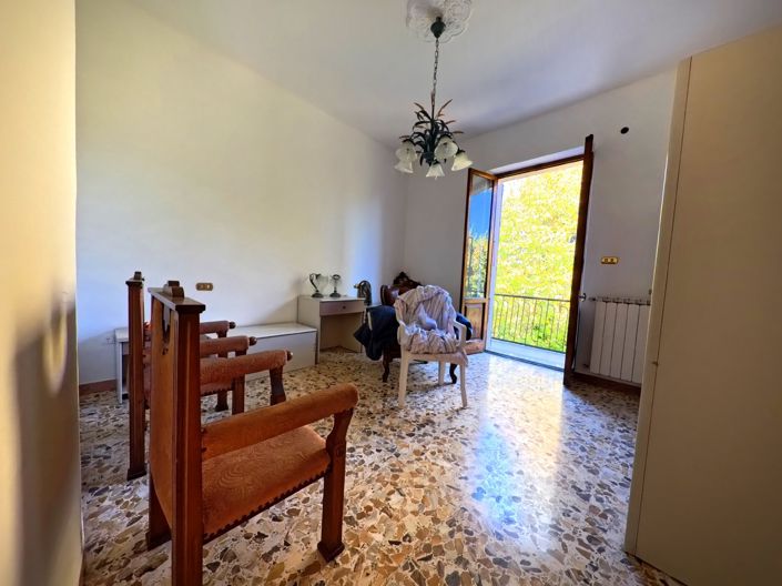 Image No.23-2 Bed House for sale