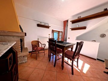 vendita-casa-di-paese-lucca-rif-vgl-1963-la-c