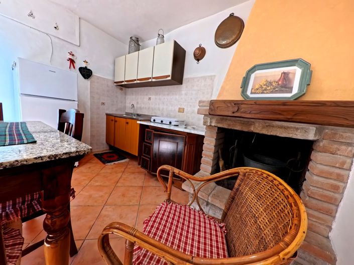 Image No.11-2 Bed House for sale