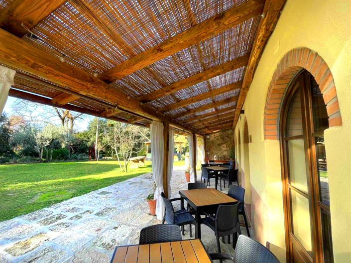 Image No.22-10 Bed House for sale