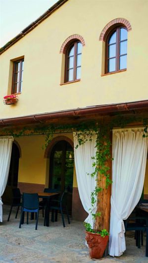 Image No.23-10 Bed House for sale