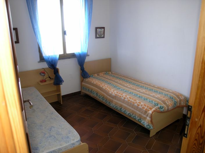 Image No.23-6 Bed House for sale