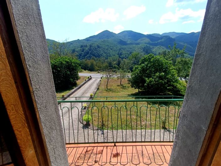 Image No.23-4 Bed House for sale