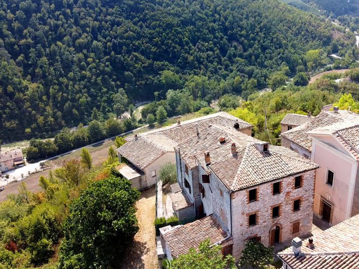 Image No.2-4 Bed House for sale