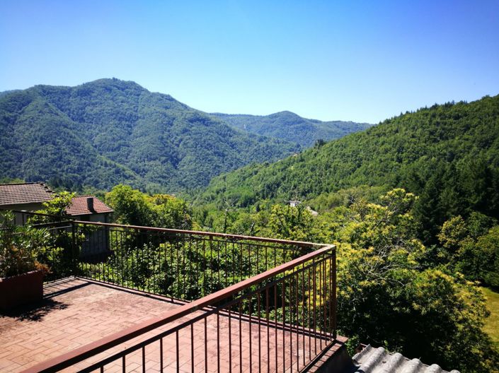 Image No.1-2 Bed House for sale