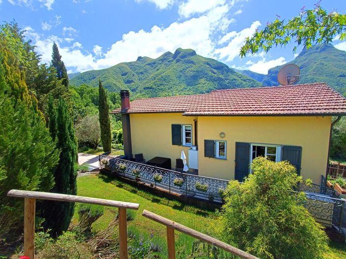 Image No.17-3 Bed House for sale