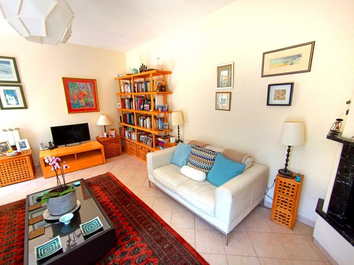 Image No.28-3 Bed House for sale