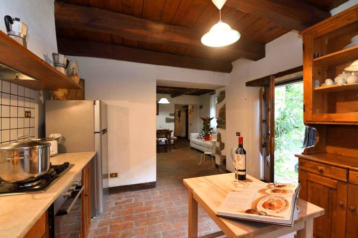 Image No.18-5 Bed Country House for sale