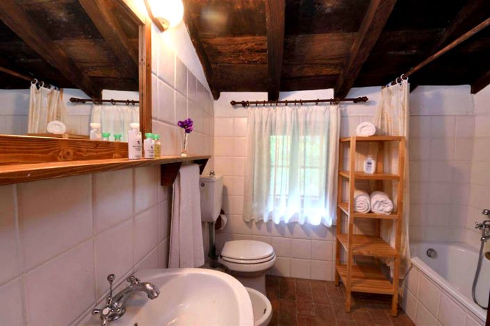 Image No.30-5 Bed Country House for sale