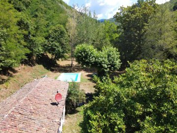 d1726040520250850477