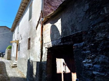 d1731040520251403255