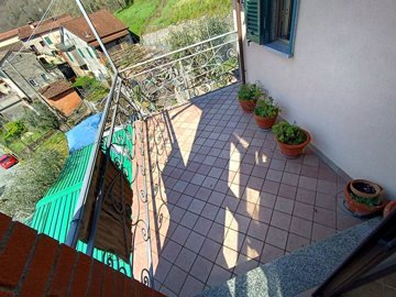 vendita-casa-di-paese-massa-carrara-rif-zbl-1