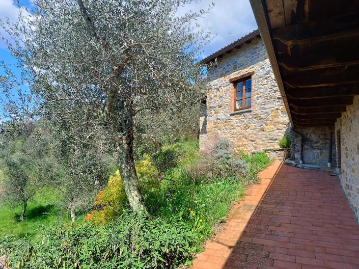 Image No.9-6 Bed Country House for sale