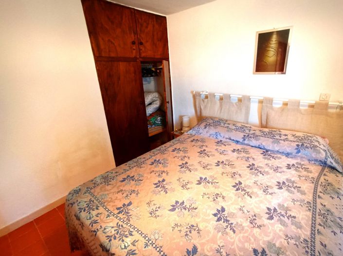 Image No.26-5 Bed House for sale