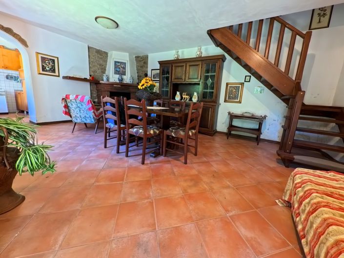 Image No.7-Maison de 2 chambres à vendre à Vagli Sotto